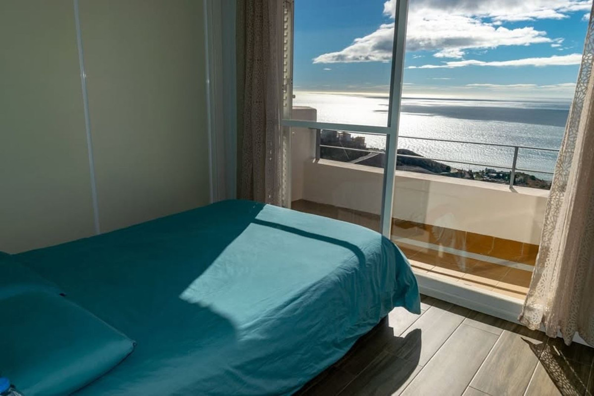 Huis te koop in Torrox Costa | 4 slaapkamers H5121952