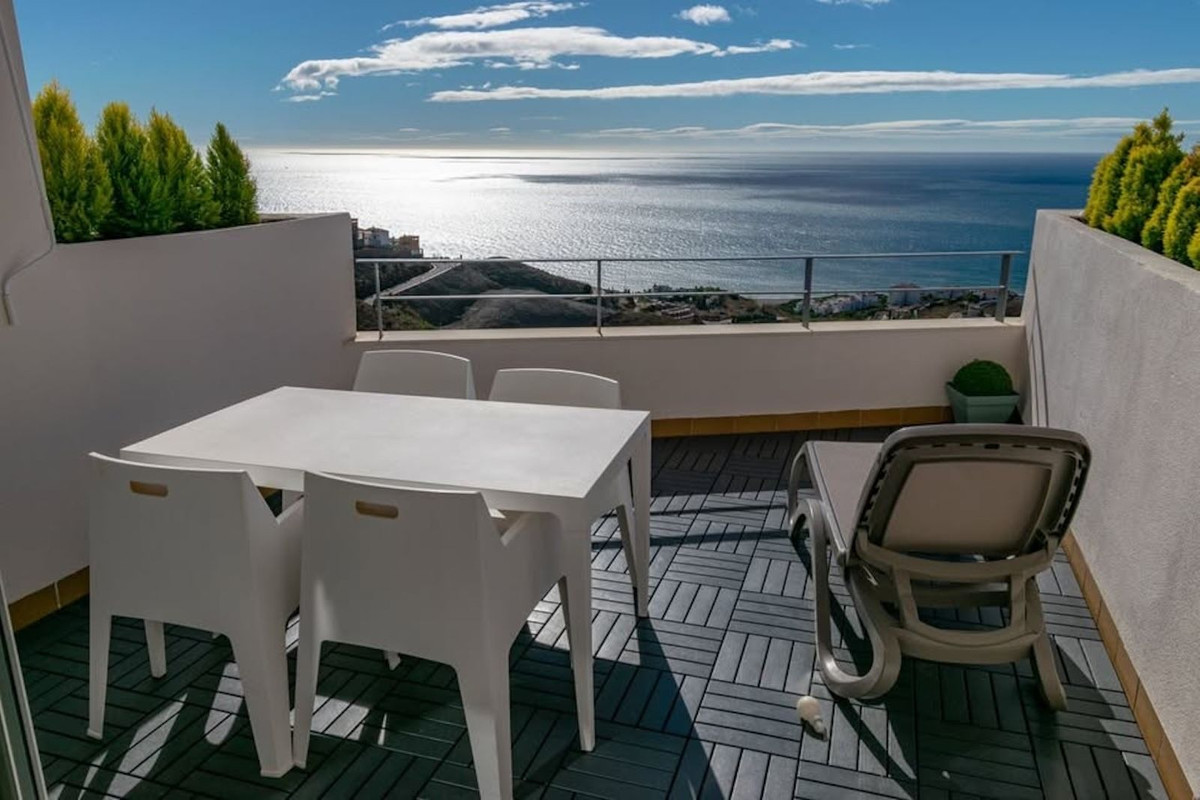 Huis te koop in Torrox Costa | 4 slaapkamers H5121952