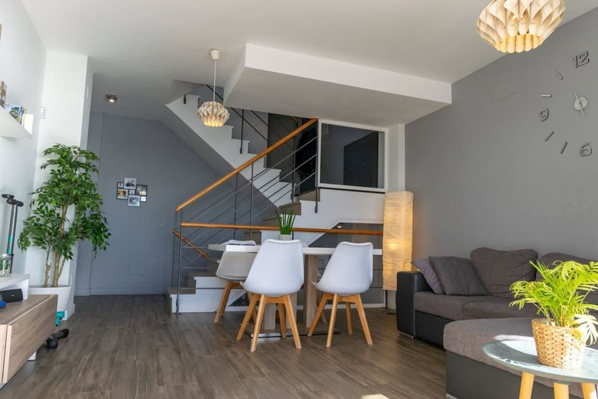 Huis te koop in Torrox Costa | 4 slaapkamers H5121952