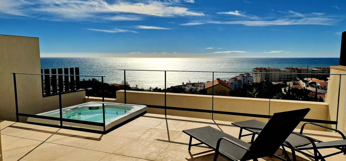 Huis te koop in Torrox Costa | 3 slaapkamers H5232133