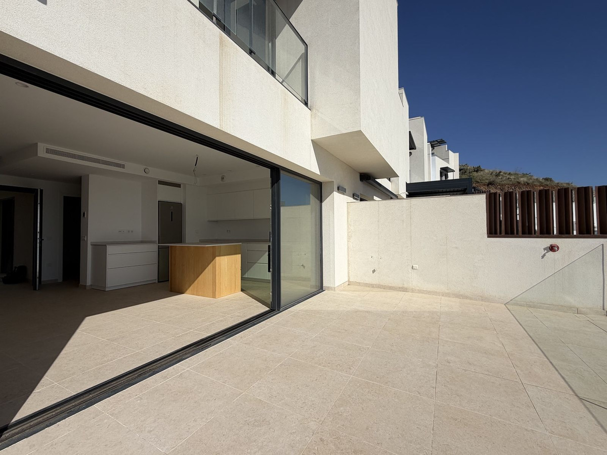 Huis te koop in Torrox Costa | 3 slaapkamers H5309893