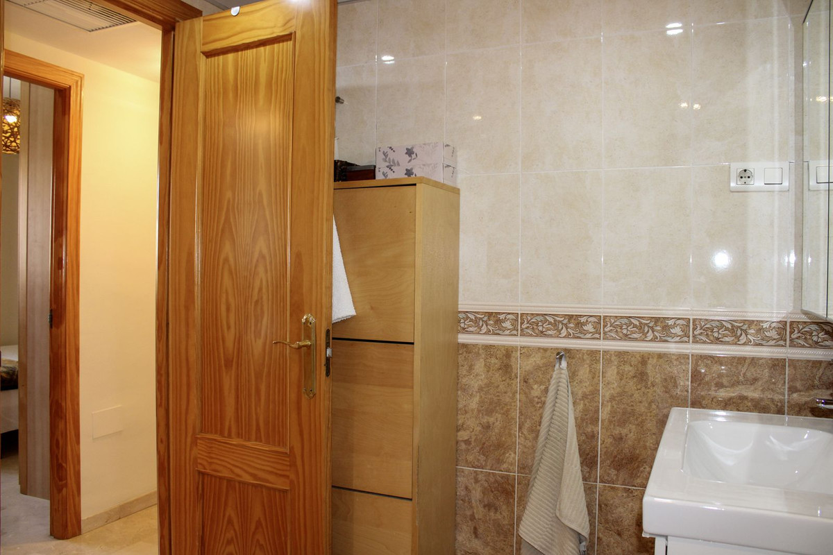 Appartement te koop in Torrox Costa | 2 slaapkamers H5409037
