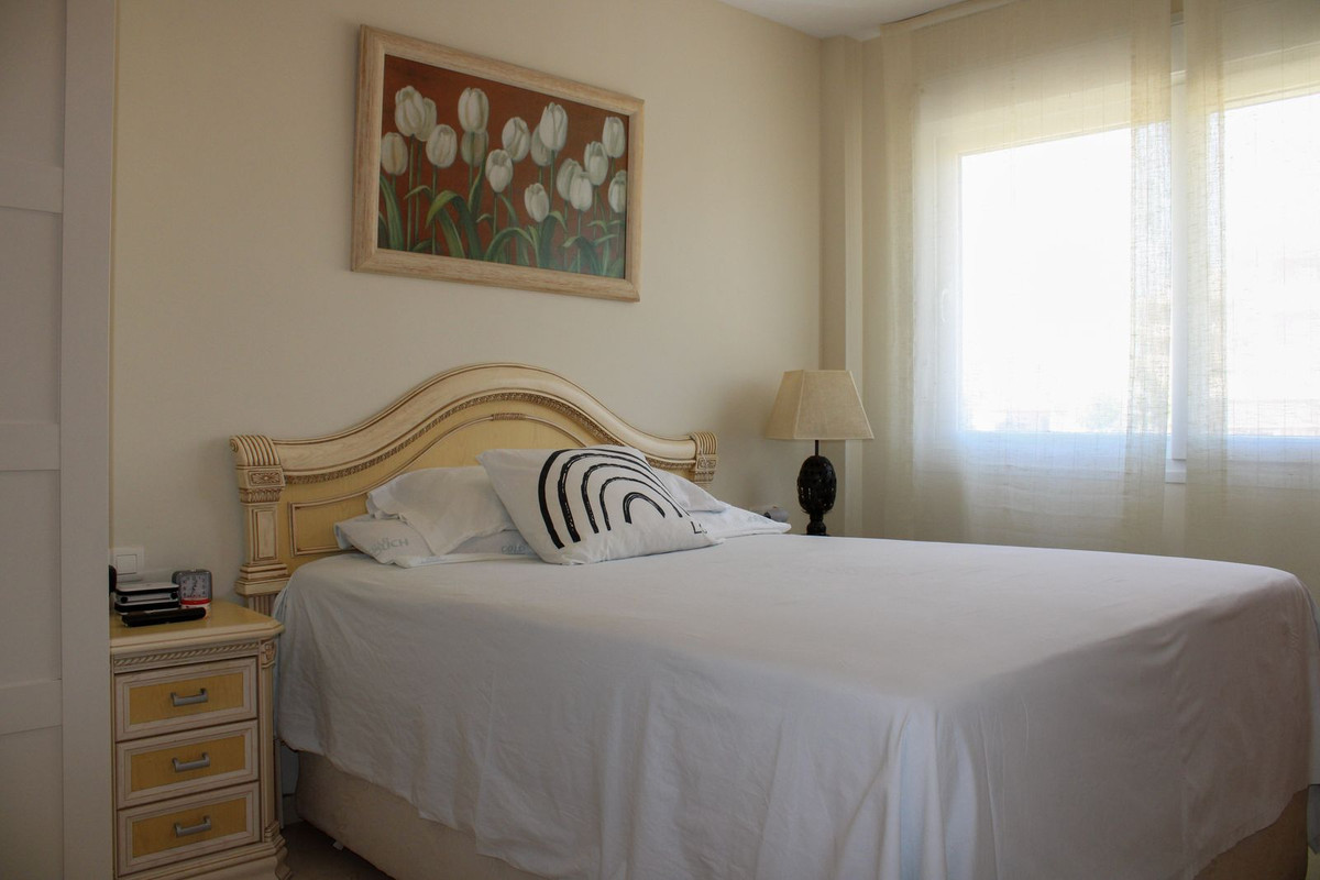 Appartement te koop in Torrox Costa | 2 slaapkamers H5409037