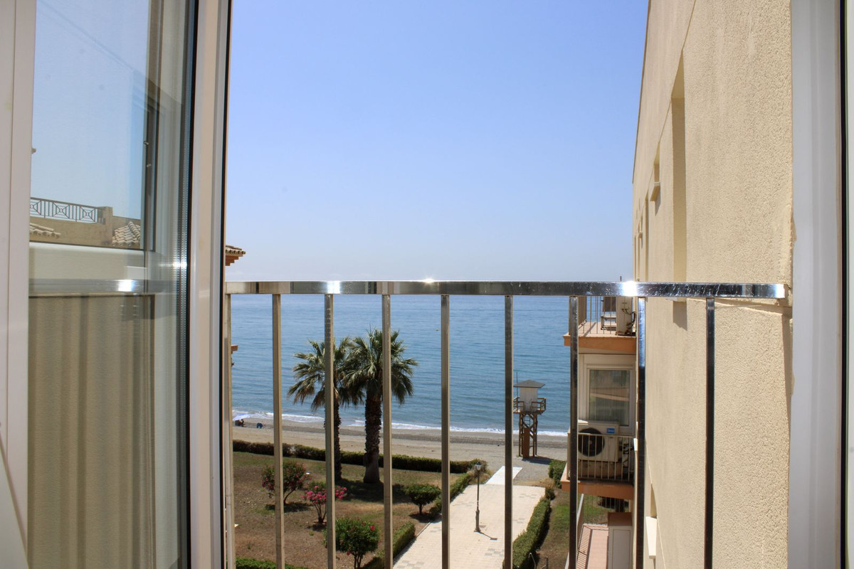 Appartement te koop in Torrox Costa | 2 slaapkamers H5409037
