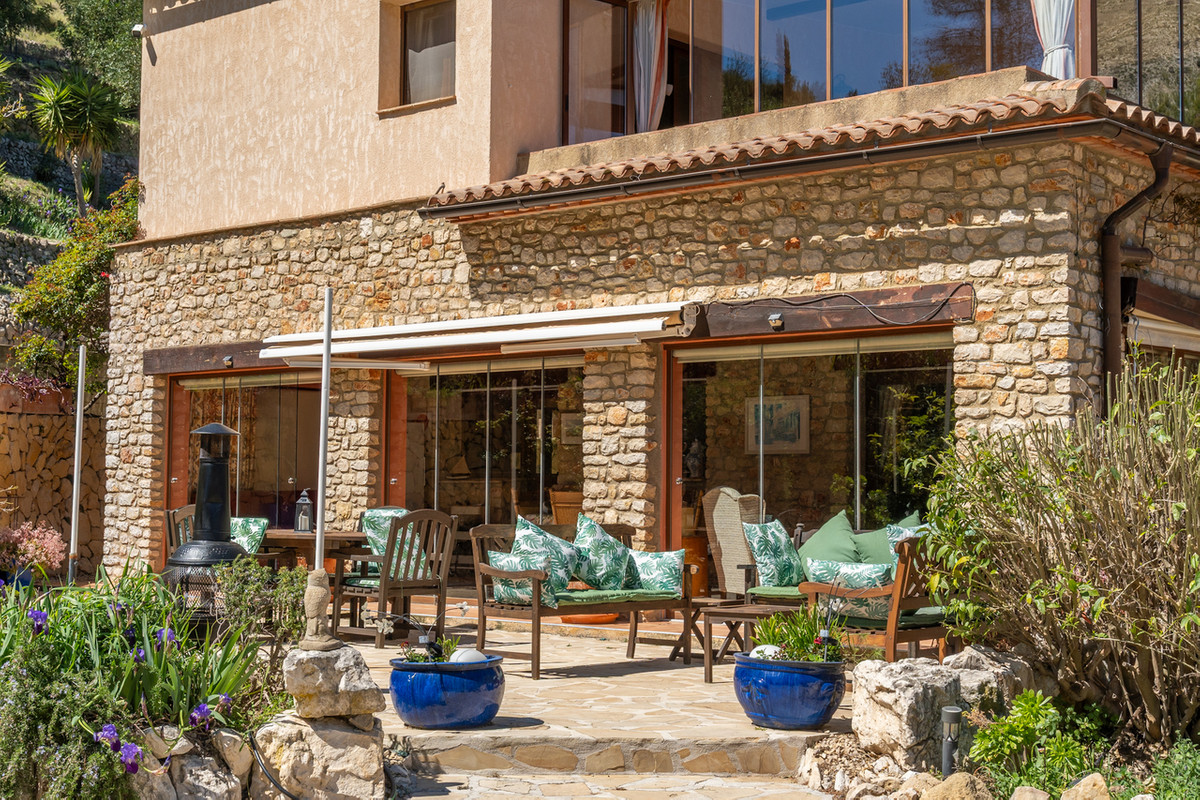 Property main view 36