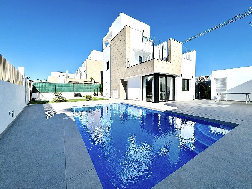 Property main view 4