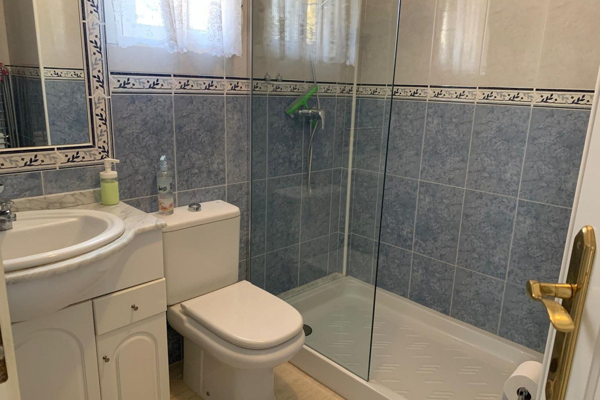 Huis te koop in Urbanización El Raso | 3 slaapkamers H5016631