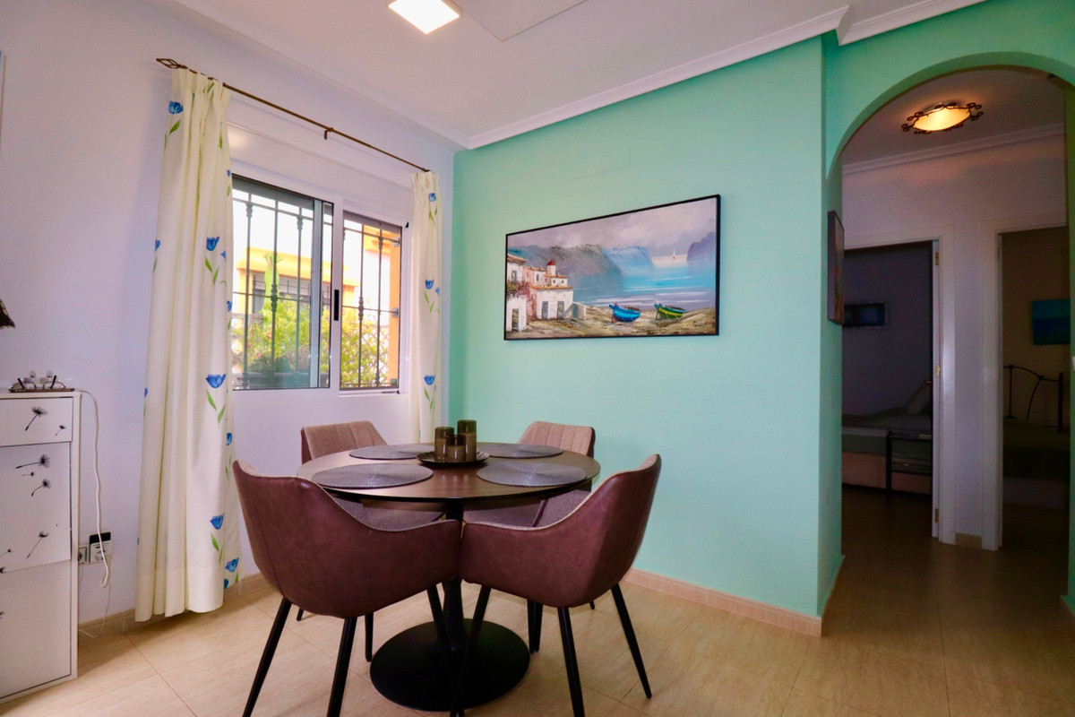 Huis te koop in Urbanización El Raso | 2 slaapkamers H5251567