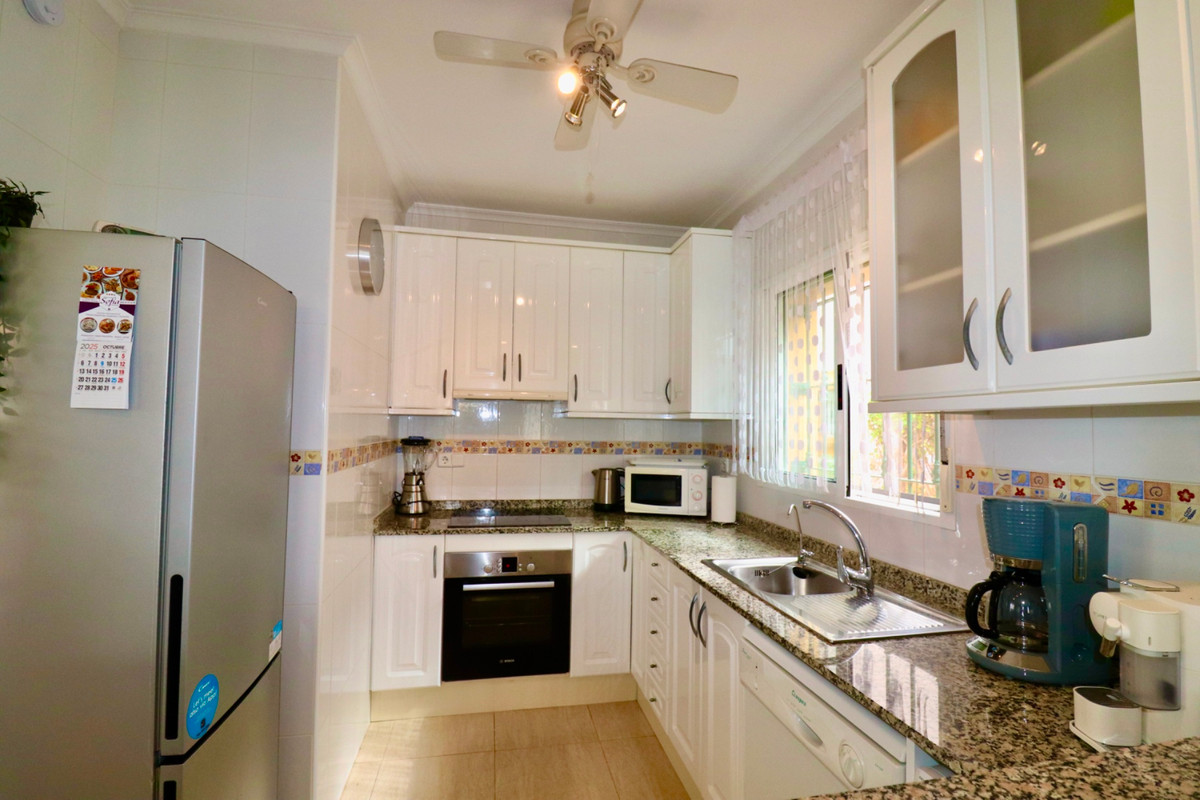 Huis te koop in Urbanización El Raso | 2 slaapkamers H5251567