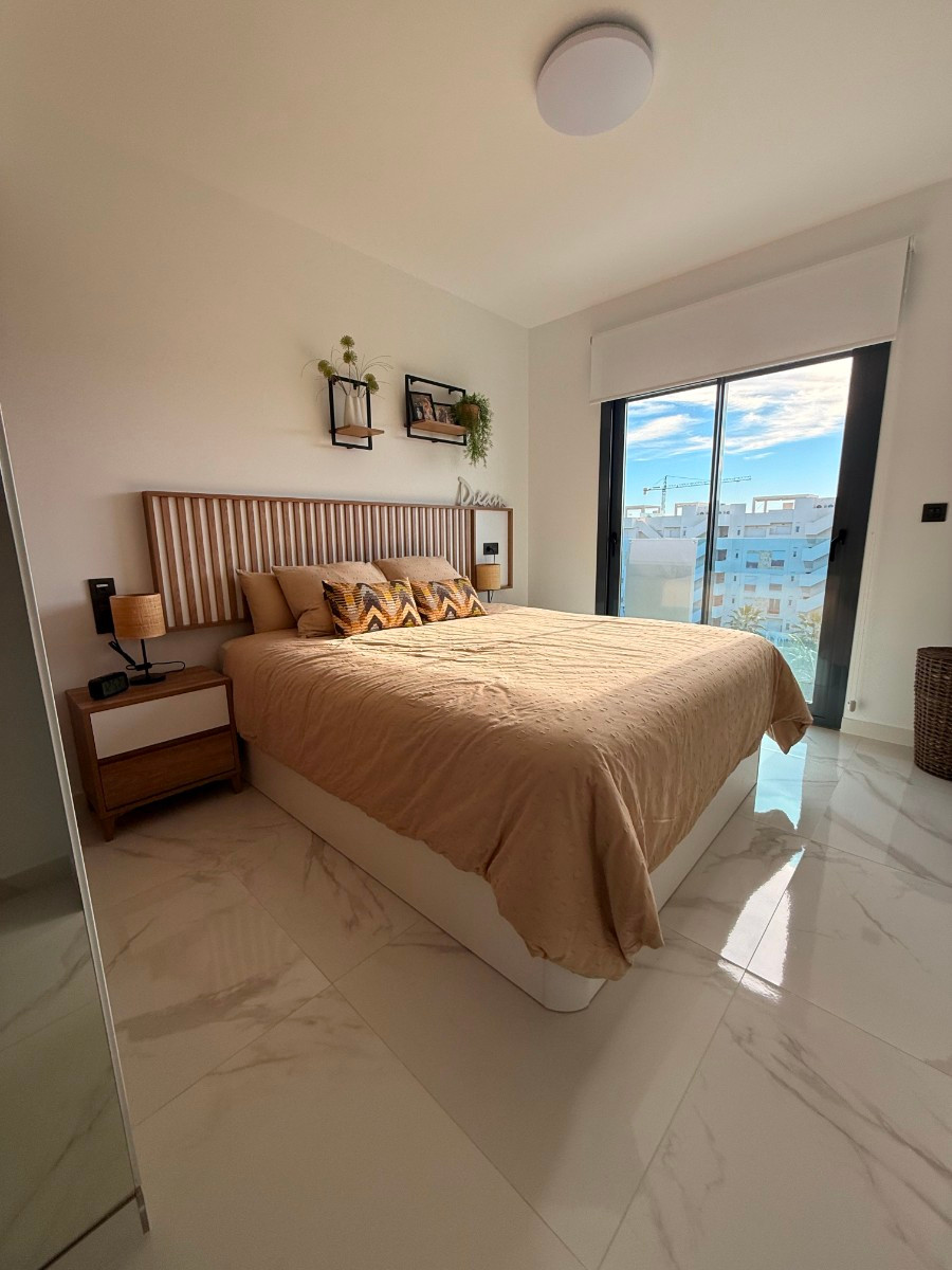 Appartement te koop in Urbanización El Raso | 2 slaapkamers H5256550