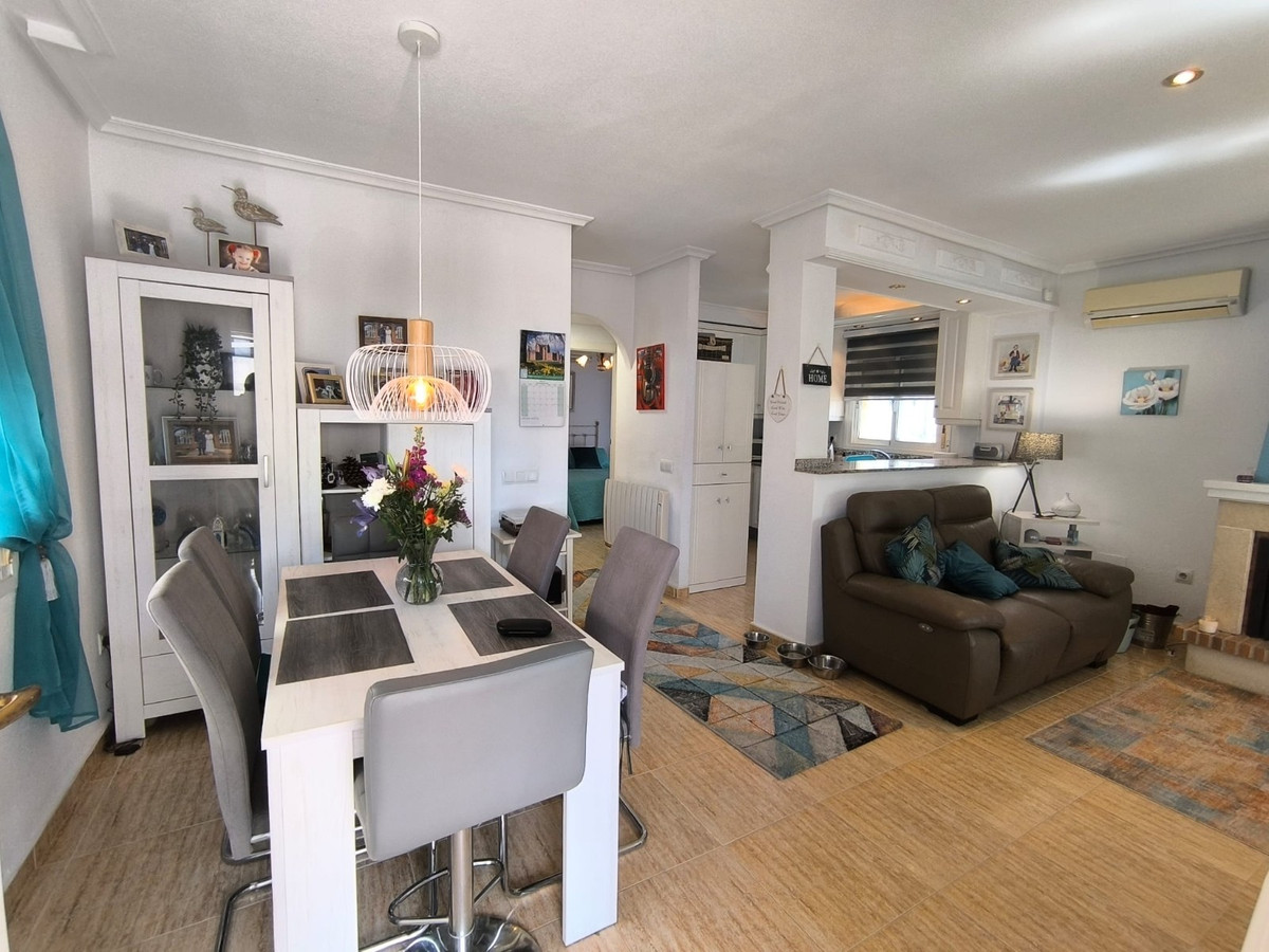 Huis te koop in Urbanización El Raso | 3 slaapkamers H5341195