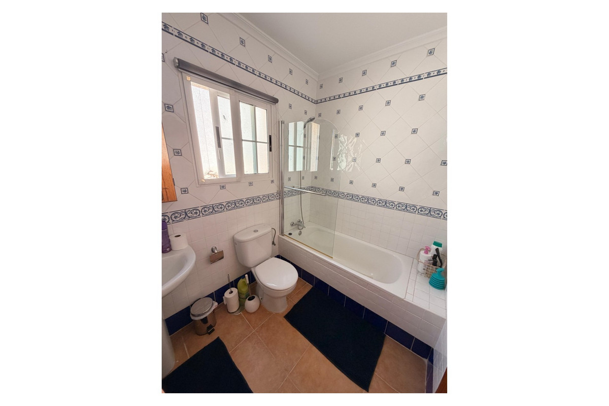 Huis te koop in Urbanización El Raso | 3 slaapkamers H5359141