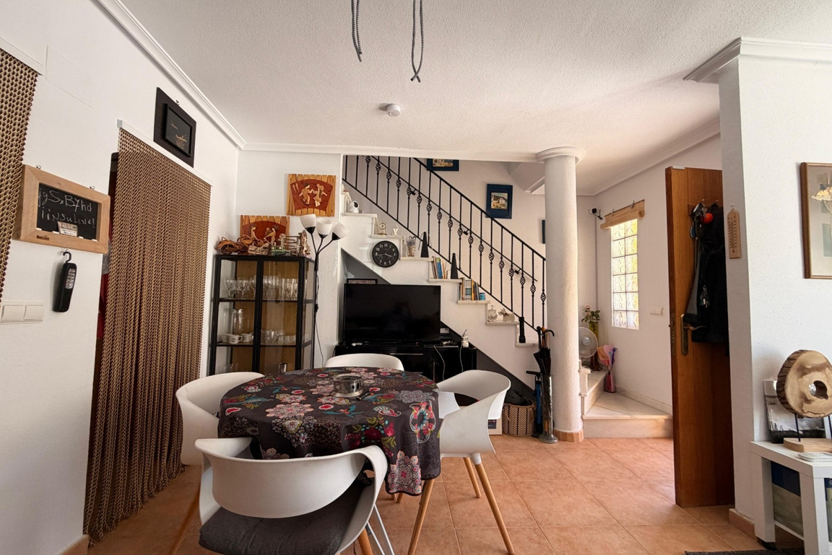 Huis te koop in Urbanización El Raso | 3 slaapkamers H5359141