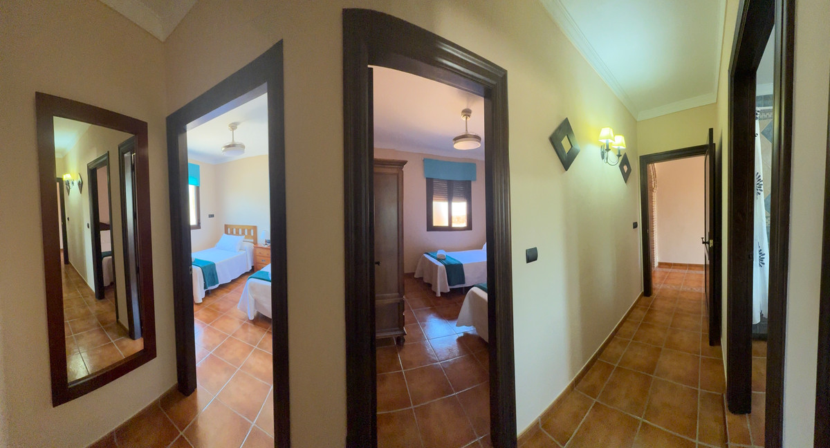 Huis te koop in Valle de Abdalajis | 4 slaapkamers H5141206