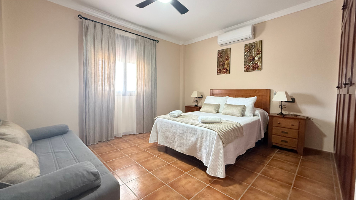 Huis te koop in Valle de Abdalajis | 4 slaapkamers H5141206