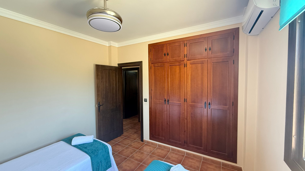 Huis te koop in Valle de Abdalajis | 4 slaapkamers H5141206