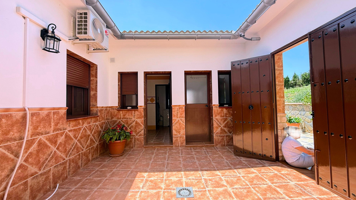 Huis te koop in Valle de Abdalajis | 4 slaapkamers H5141206
