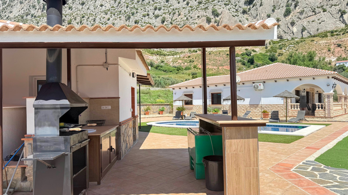 Huis te koop in Valle de Abdalajis | 4 slaapkamers H5141206