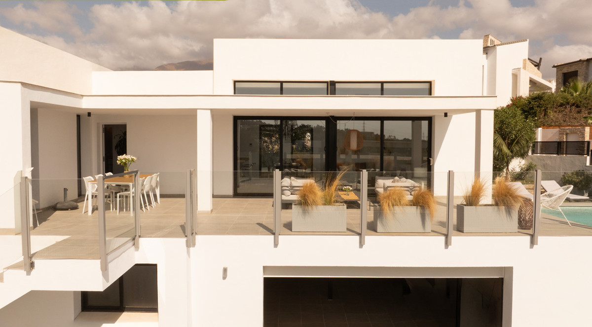 Huis te koop in Valle Romano | 3 slaapkamers H5204980