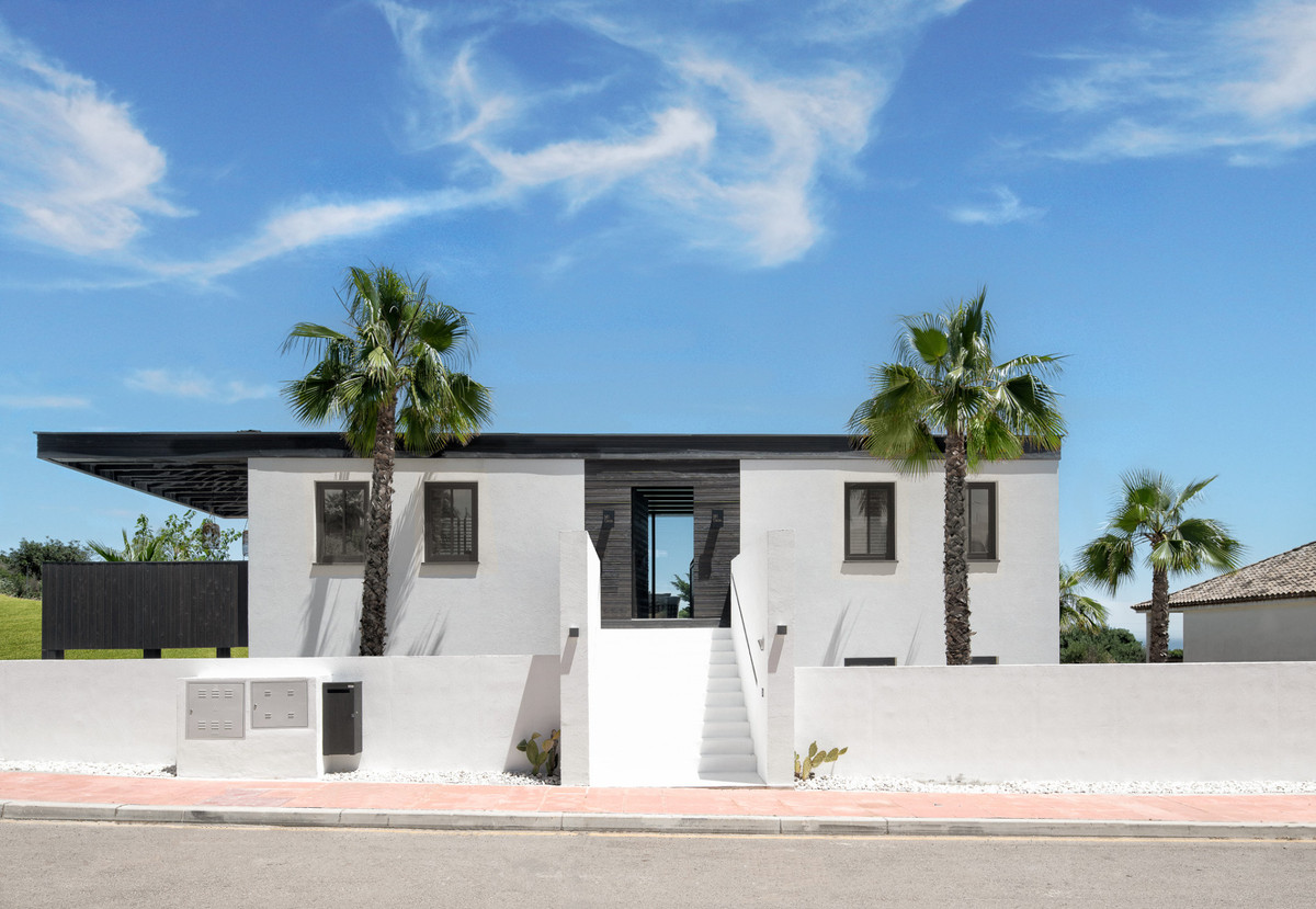 Huis te koop in Valle Romano | 4 slaapkamers H5235958