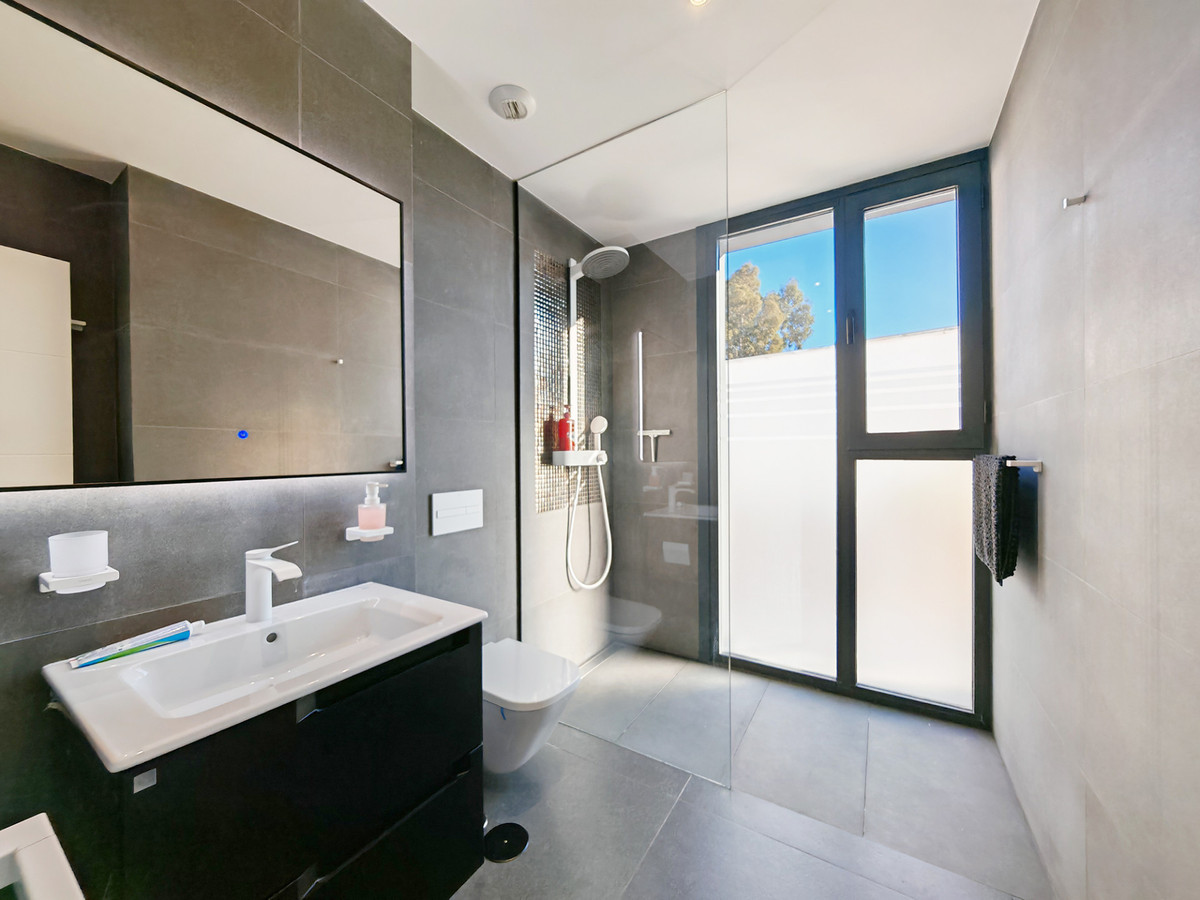 Huis te koop in Valle Romano | 4 slaapkamers H5248060