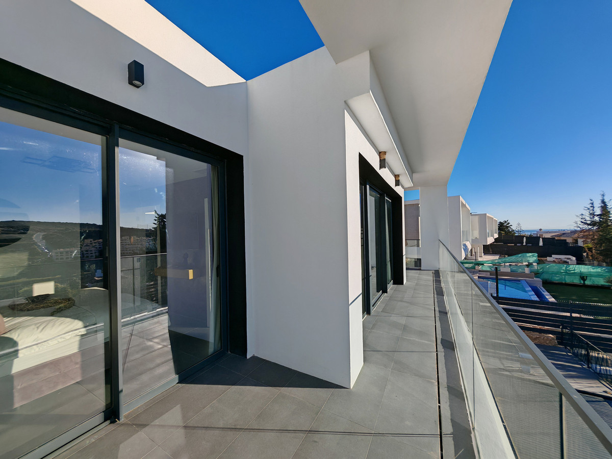 Huis te koop in Valle Romano | 4 slaapkamers H5248060