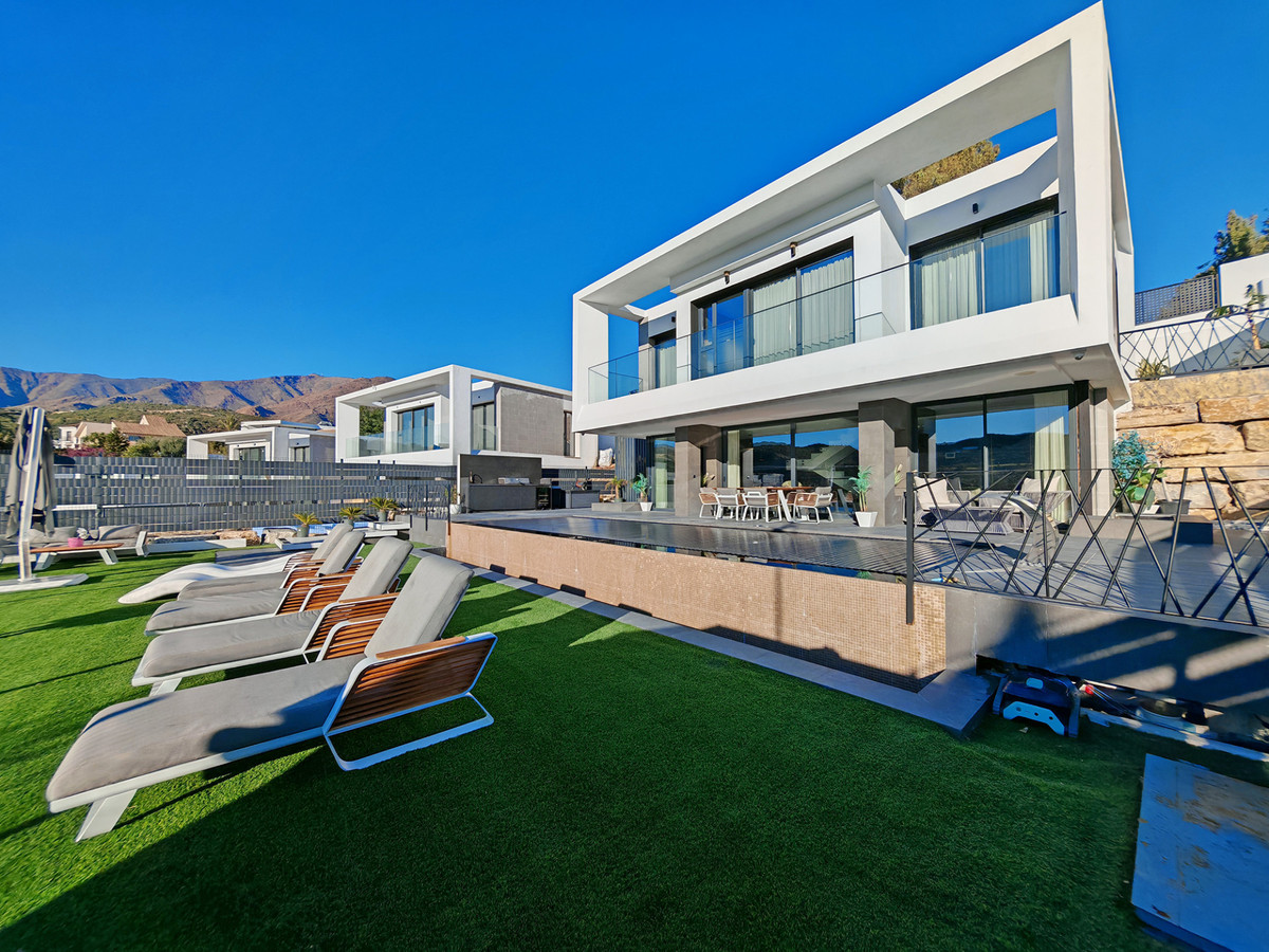 Huis te koop in Valle Romano | 4 slaapkamers H5248060