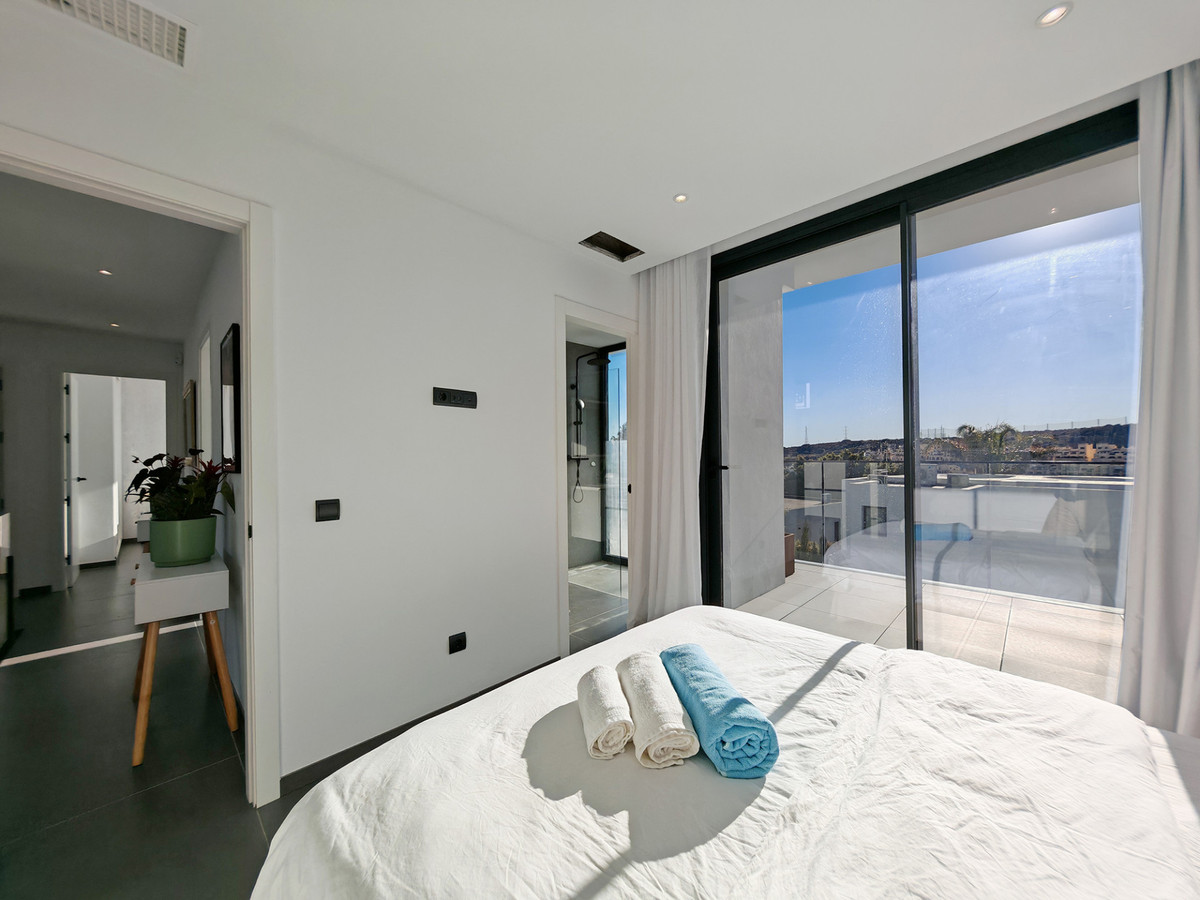 Huis te koop in Valle Romano | 4 slaapkamers H5249344