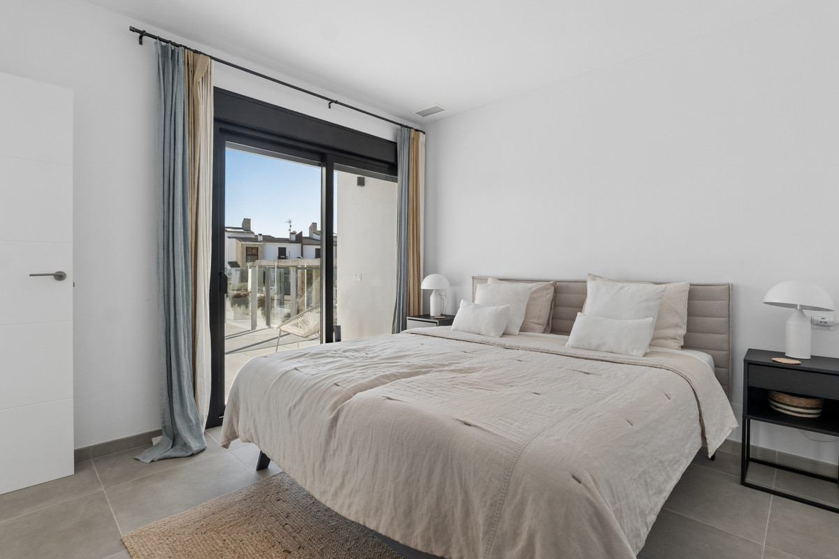 Huis te koop in Valle Romano | 3 slaapkamers H5315155