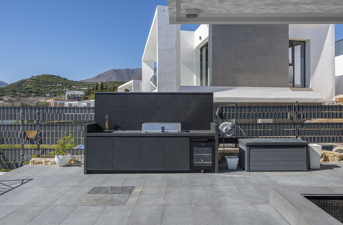 Property main view 50