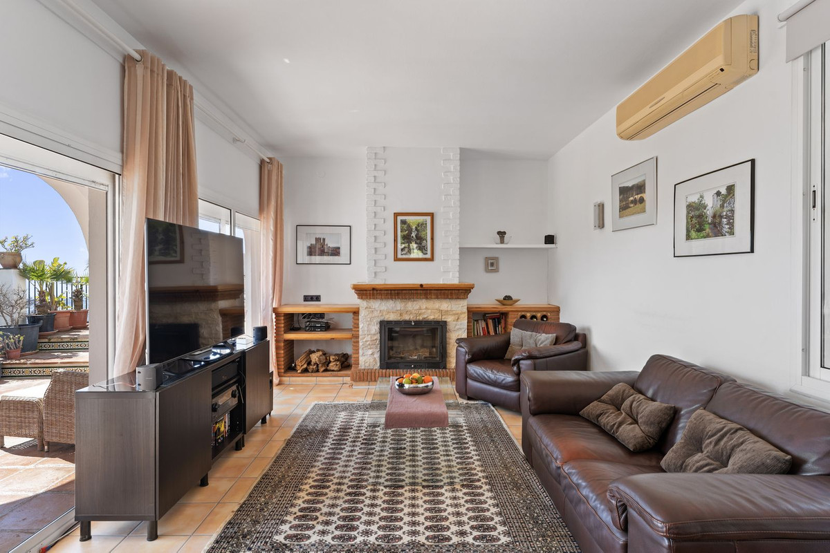 Huis te koop in Valtocado | 4 slaapkamers H5002156