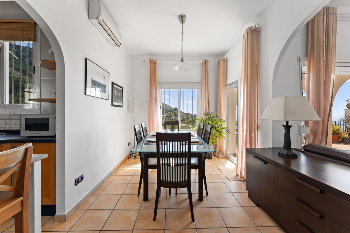 Huis te koop in Valtocado | 4 slaapkamers H5002156