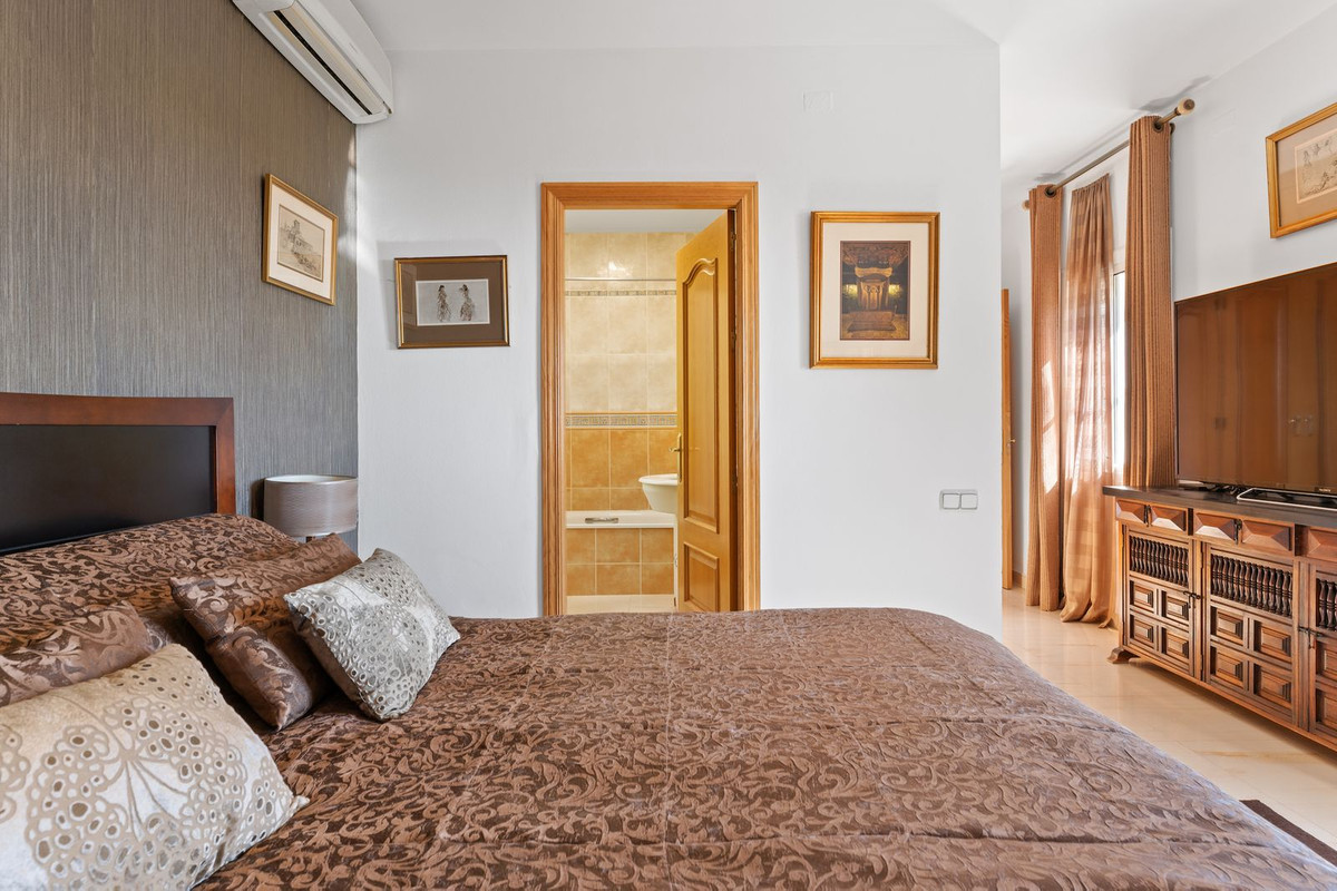 Huis te koop in Valtocado | 4 slaapkamers H5002156