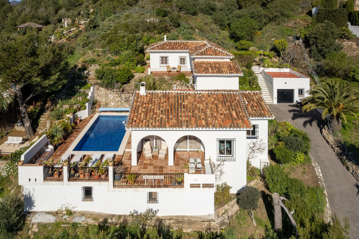 Huis te koop in Valtocado | 4 slaapkamers H5002156
