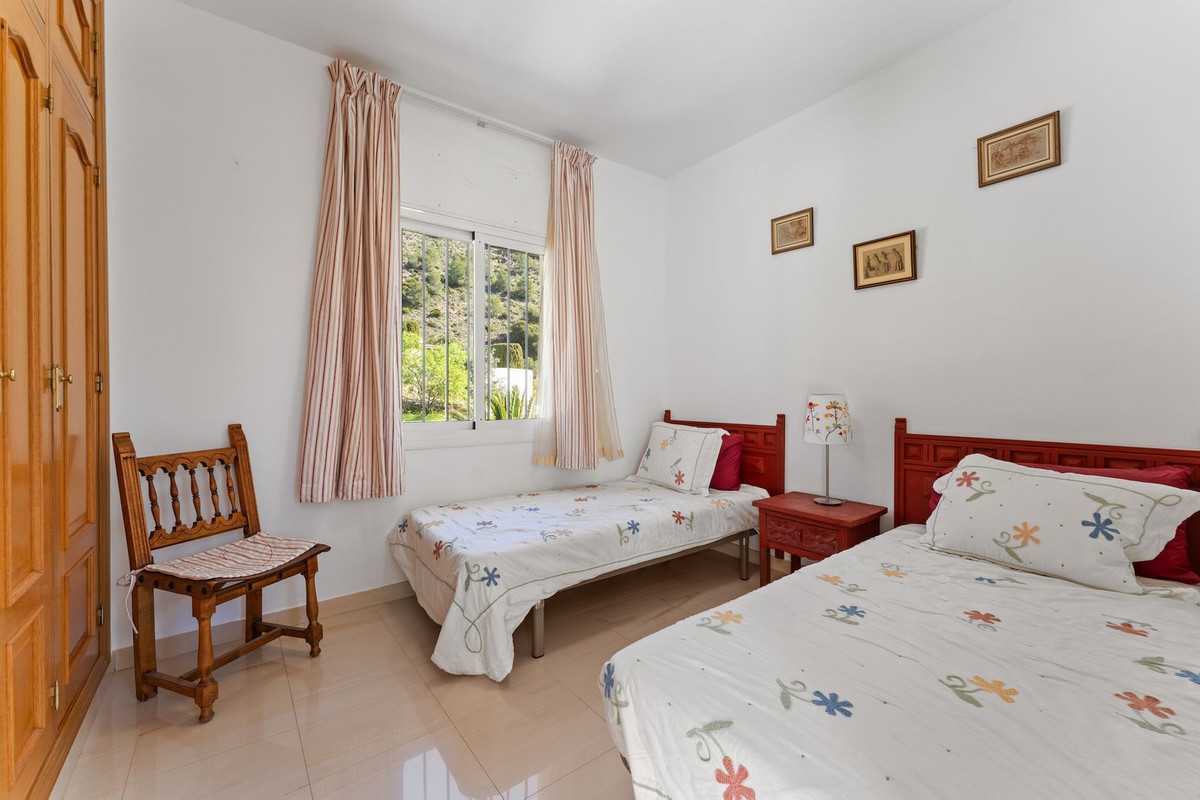 Huis te koop in Valtocado | 4 slaapkamers H5002156