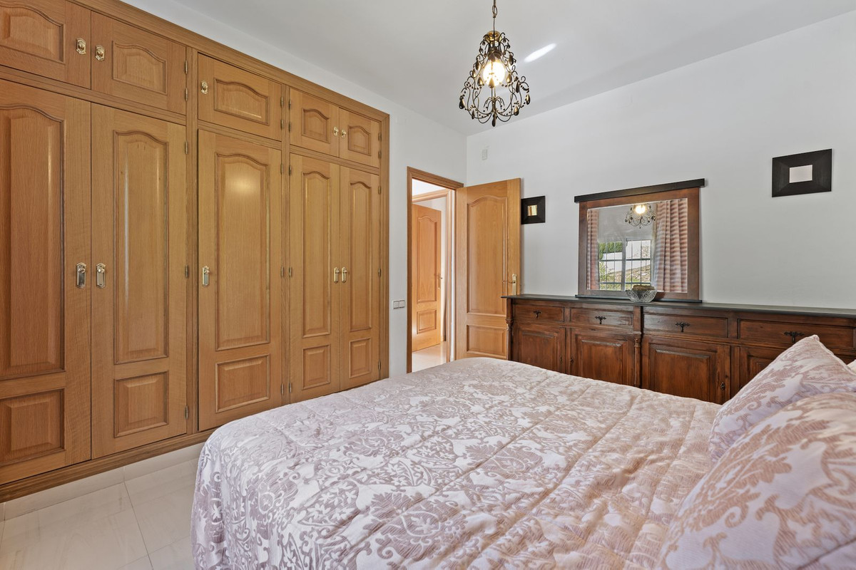 Huis te koop in Valtocado | 4 slaapkamers H5002156