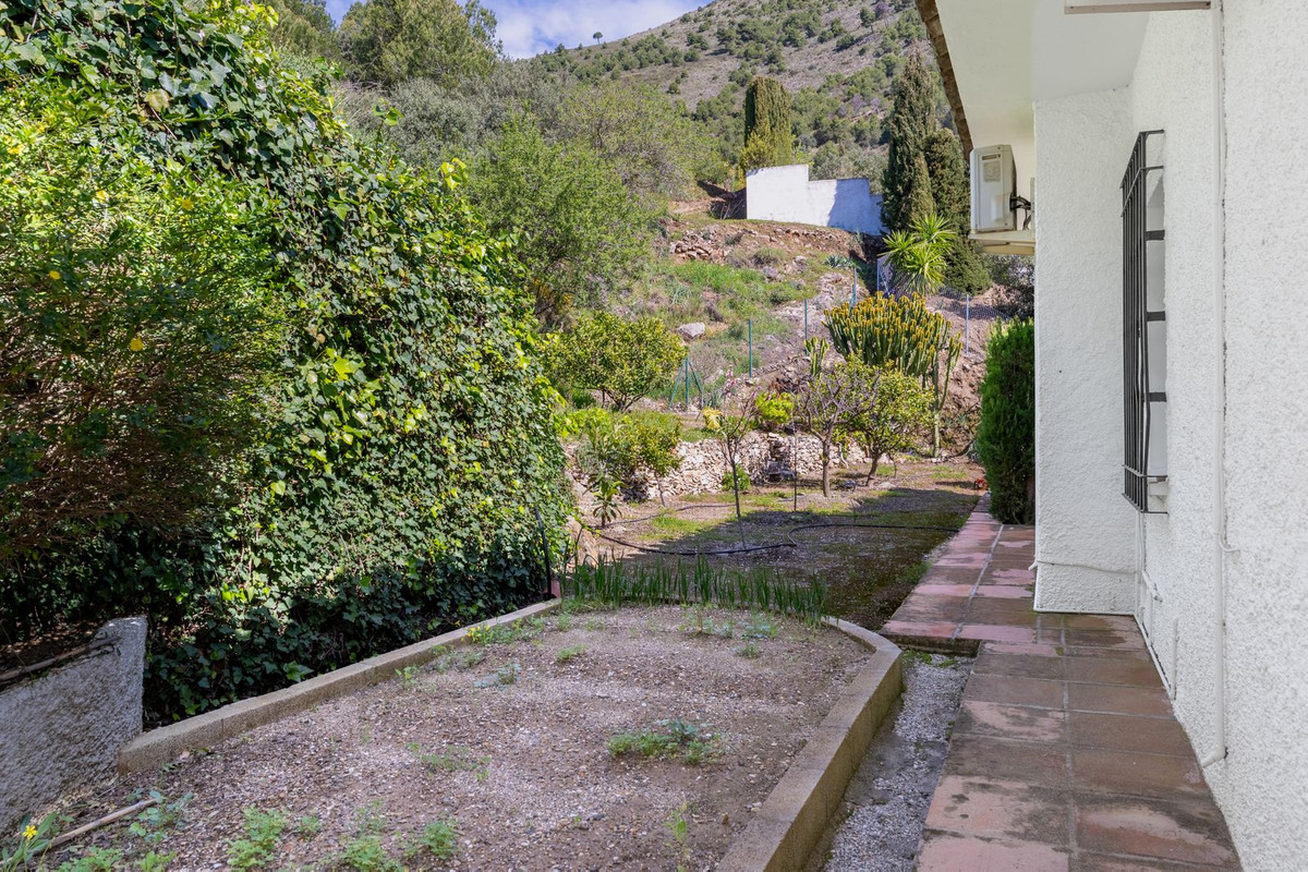 Huis te koop in Valtocado | 4 slaapkamers H5002156