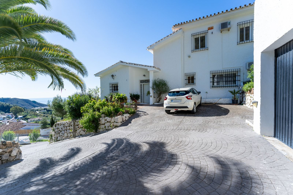Huis te koop in Valtocado | 4 slaapkamers H5002156