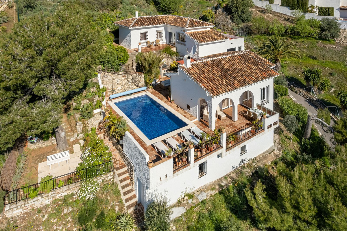 Huis te koop in Valtocado | 4 slaapkamers H5002156