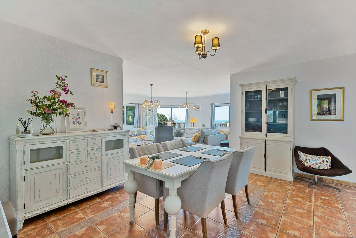 Huis te koop in Valtocado | 4 slaapkamers H5045359