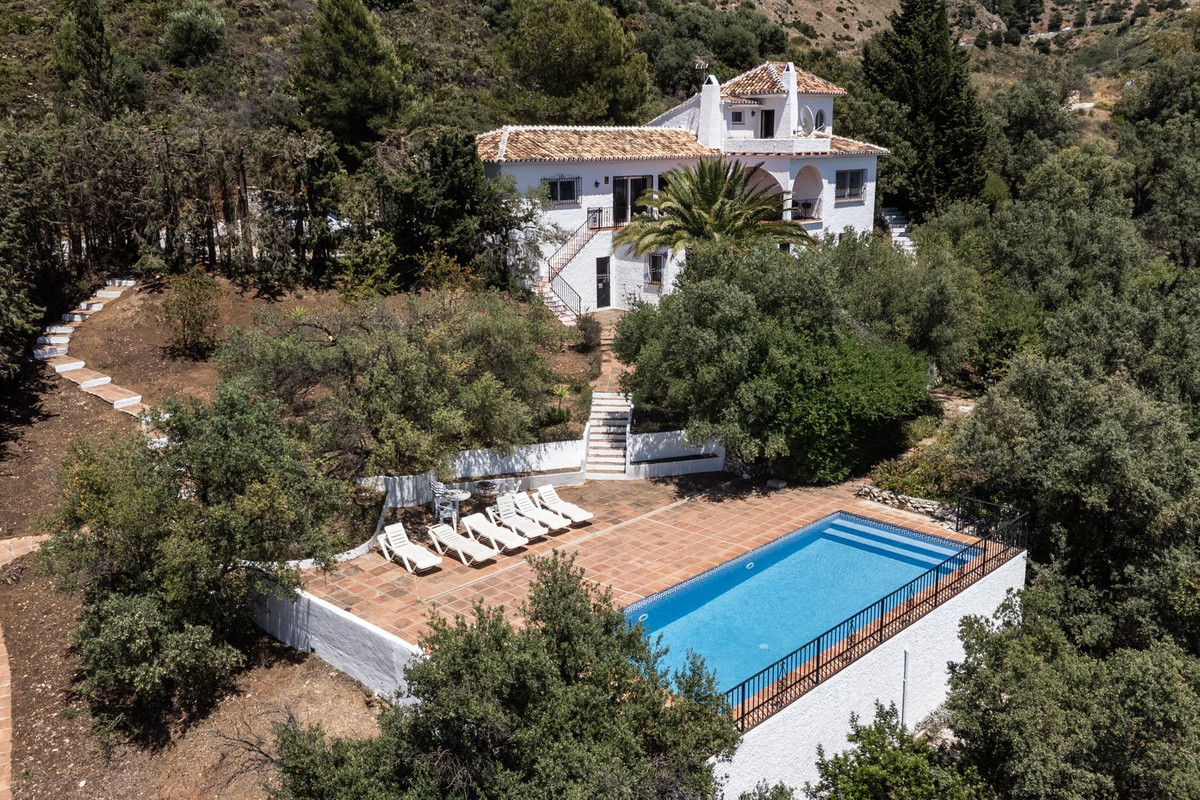 Huis te koop in Valtocado | 4 slaapkamers H5072971