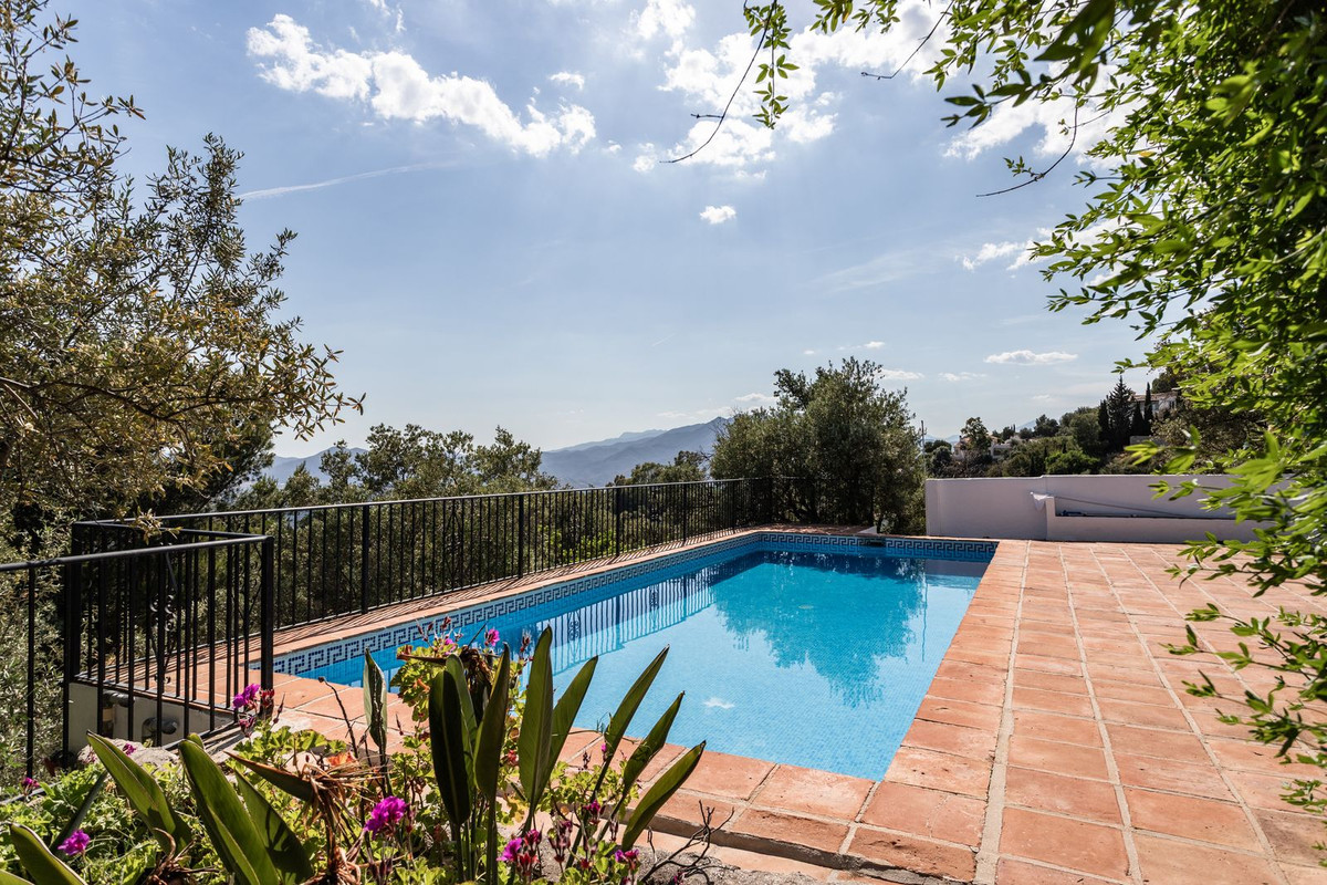Huis te koop in Valtocado | 4 slaapkamers H5072971