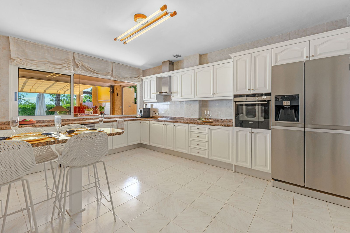 Huis te koop in Villajoyosa | 5 slaapkamers H5141050