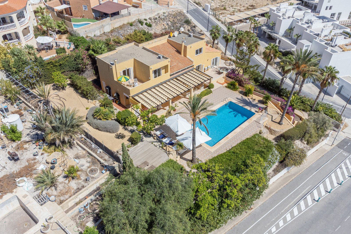 Huis te koop in Villajoyosa | 5 slaapkamers H5141050