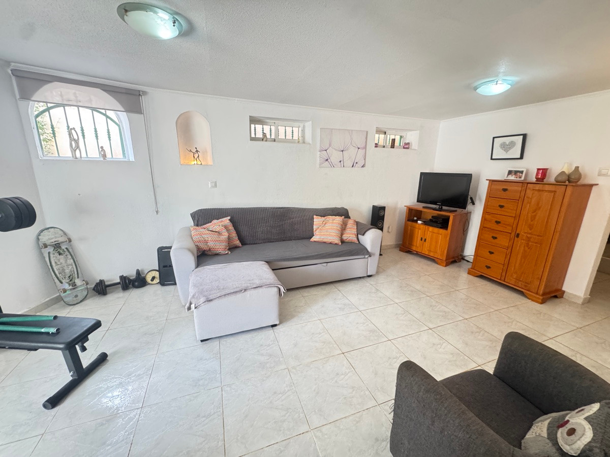 Huis te koop in Villamartin | 4 slaapkamers H5147230