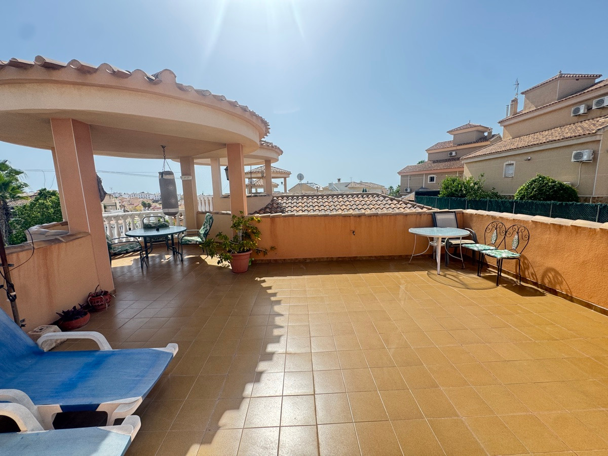 Huis te koop in Villamartin | 4 slaapkamers H5147230