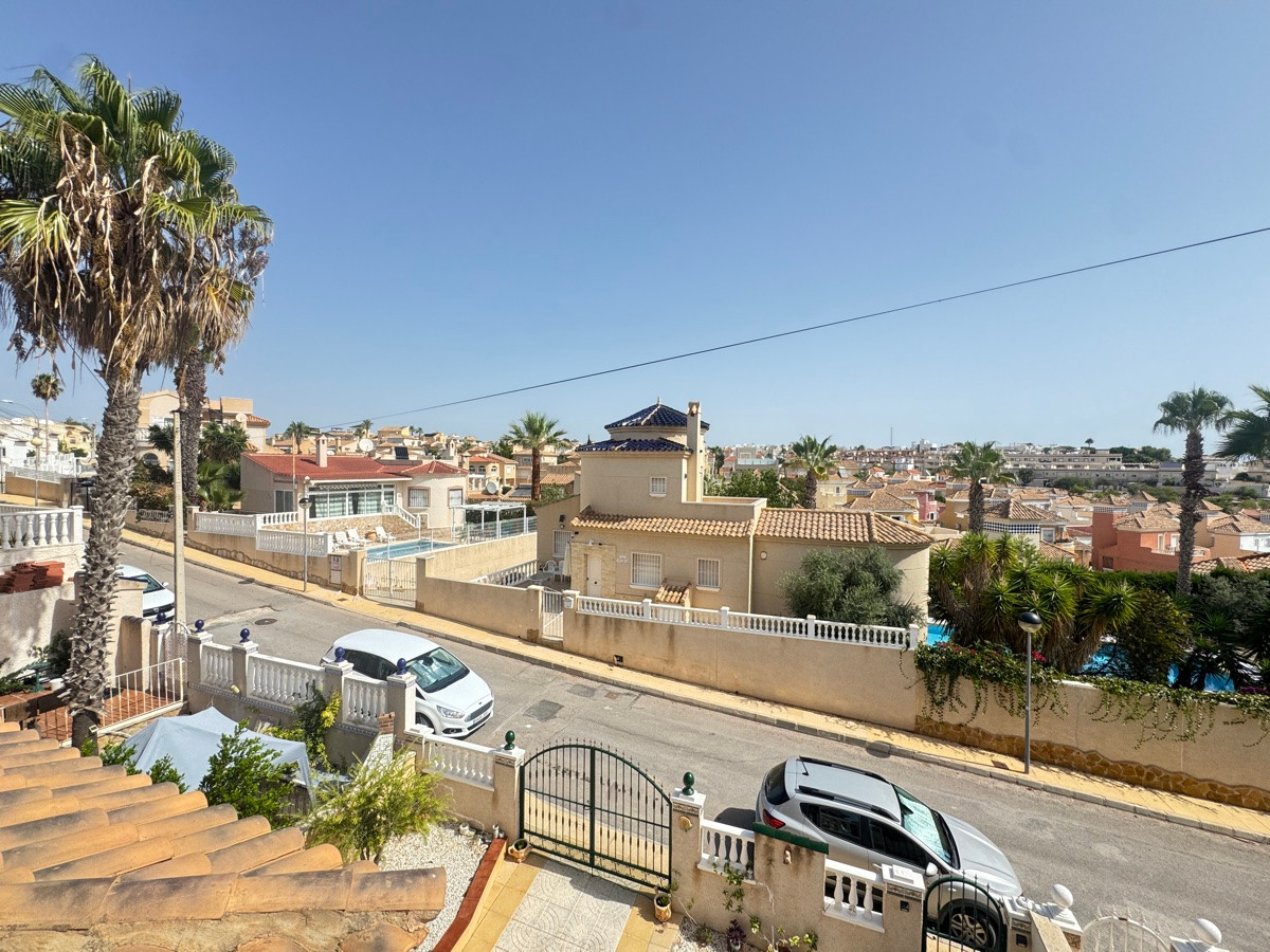 Huis te koop in Villamartin | 4 slaapkamers H5147230