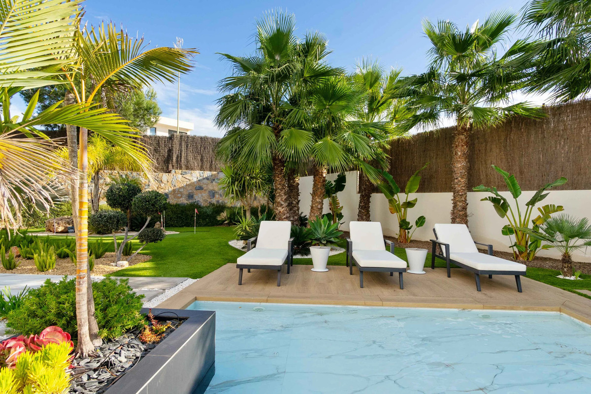 Huis te koop in Villamartin | 4 slaapkamers H5235817