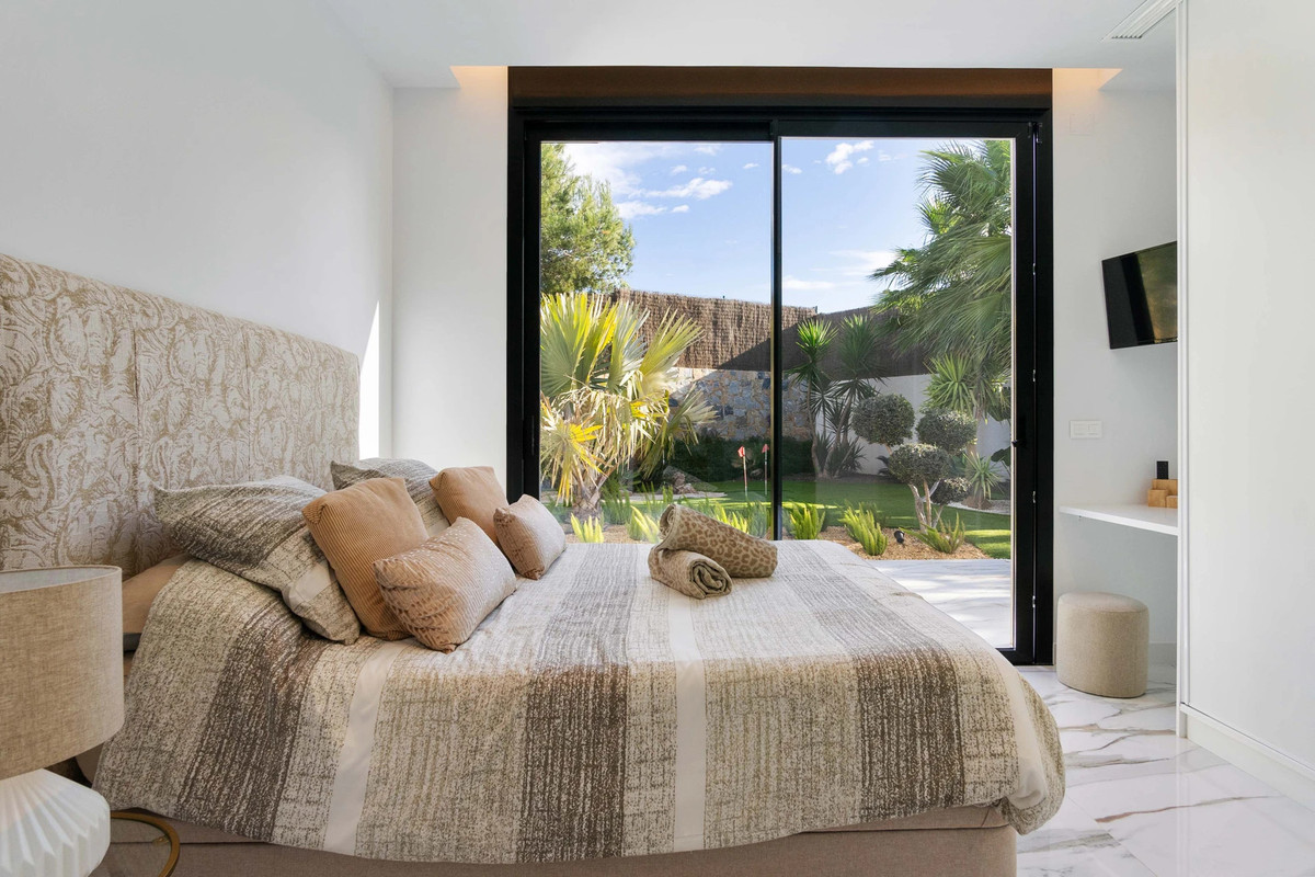 Huis te koop in Villamartin | 4 slaapkamers H5235817