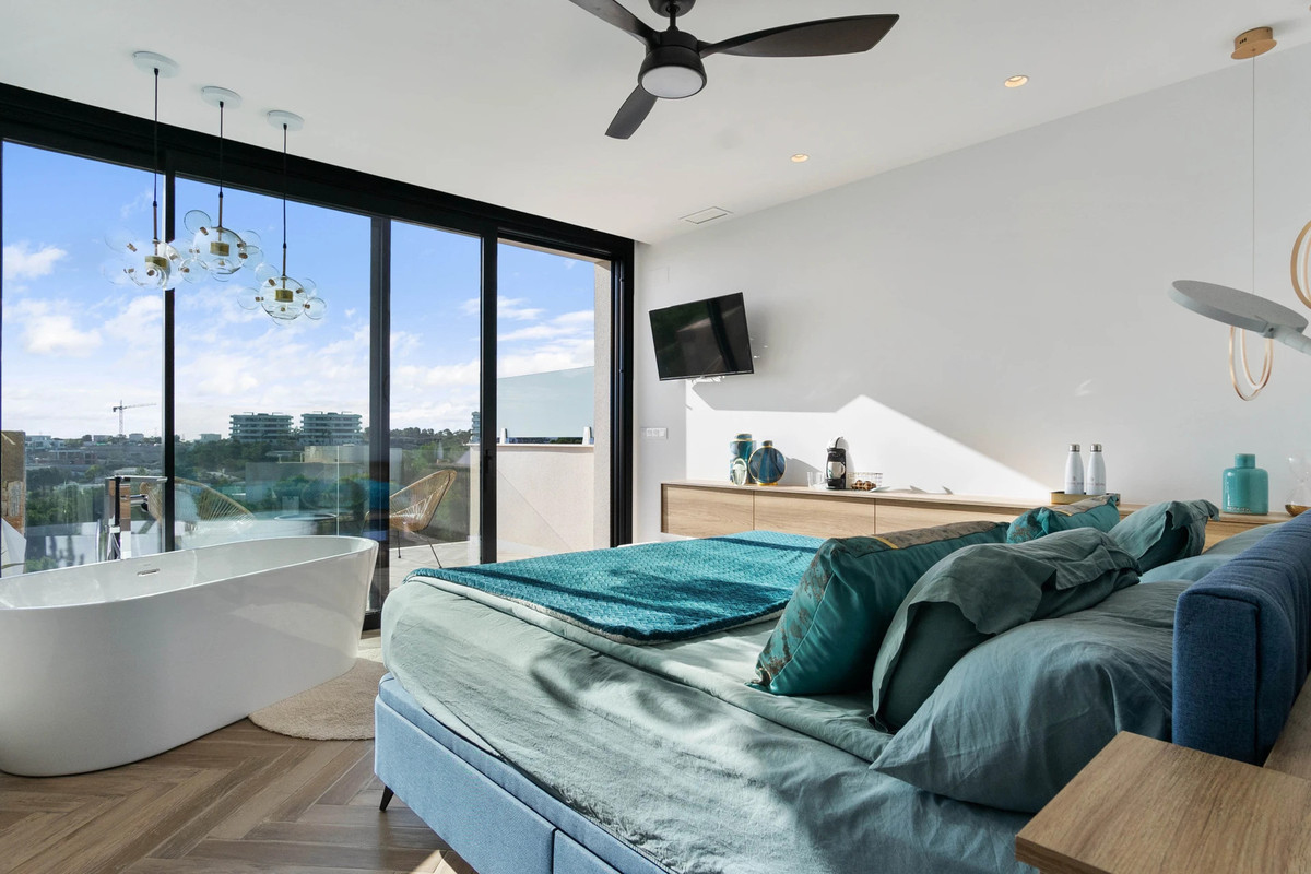 Huis te koop in Villamartin | 4 slaapkamers H5235817